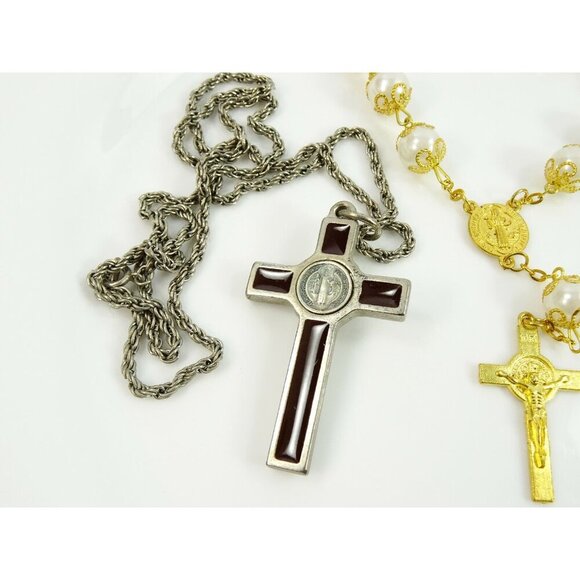 St Benedict Cross Pendant Necklace w/ White Tenner Single Decade Car Auto Rosary - Picture 3 of 6